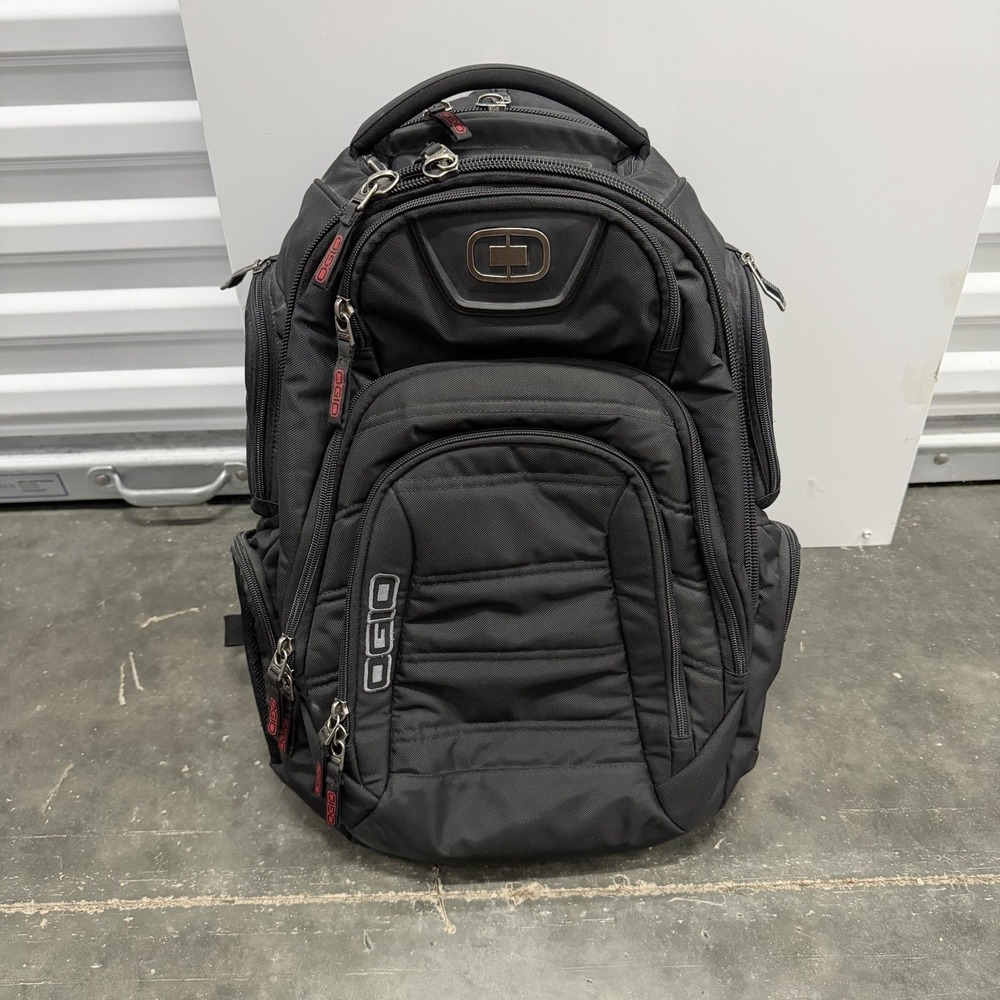 OGIO Renegade RSS Laptop Backpack Black  Padded Teck Bag Pocket Utility
